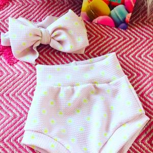 PinK Daisy baby bummie set